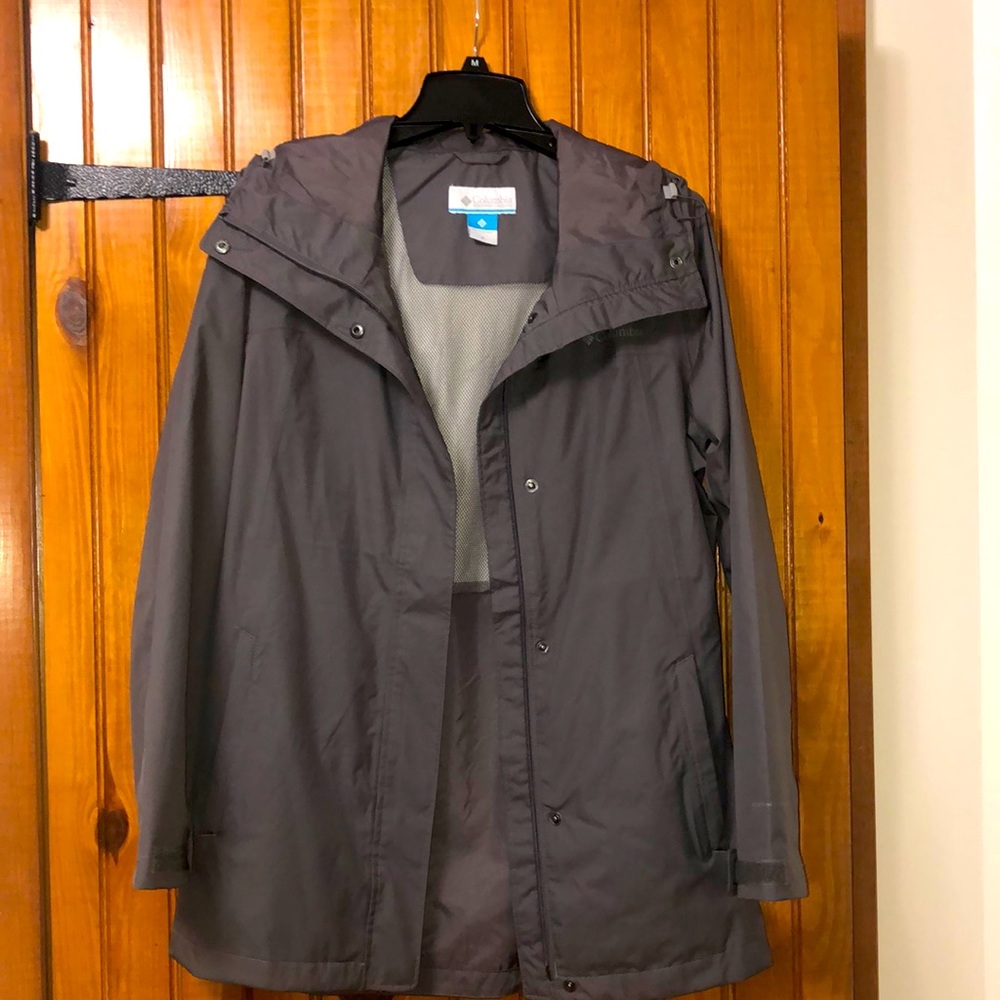 Women’s purpose Columbia  rain jacket